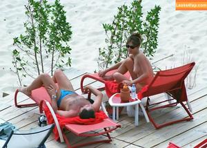 Elizabeth Hurley photo #0244