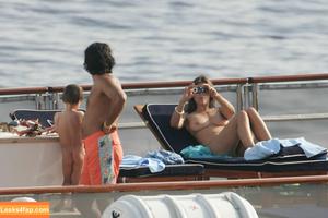 Elizabeth Hurley photo #0281