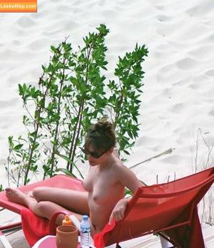 Elizabeth Hurley photo #0320