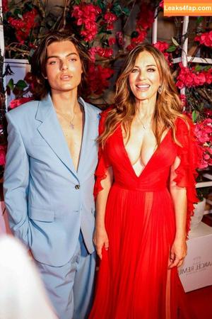 Elizabeth Hurley photo #0451