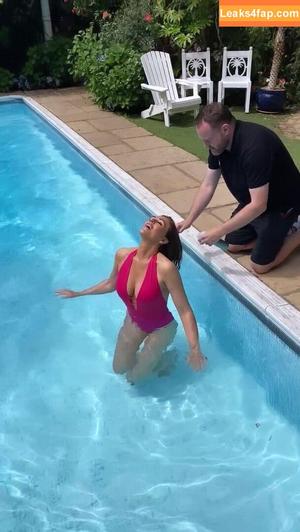 Elizabeth Hurley photo #0608