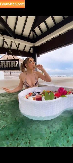 Elizabeth Hurley photo #0967