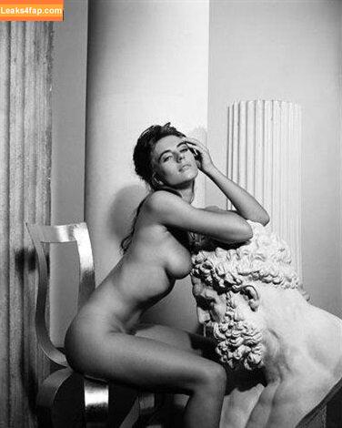 Elizabeth Jane Hurley / ElizabethHurley / elizabethhurleybeach слитое фото фото #0001