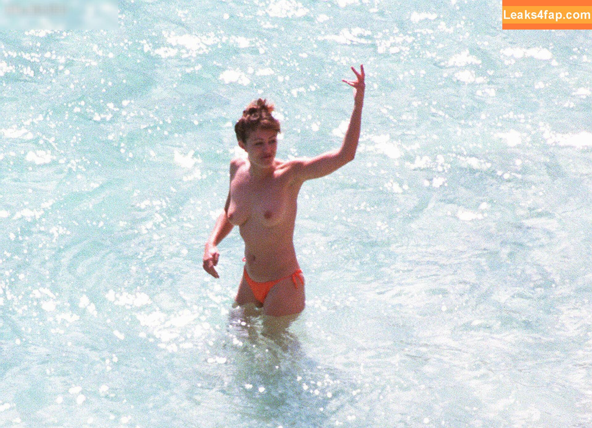 Elizabeth Jane Hurley / ElizabethHurley / elizabethhurleybeach слитое фото фото #0014