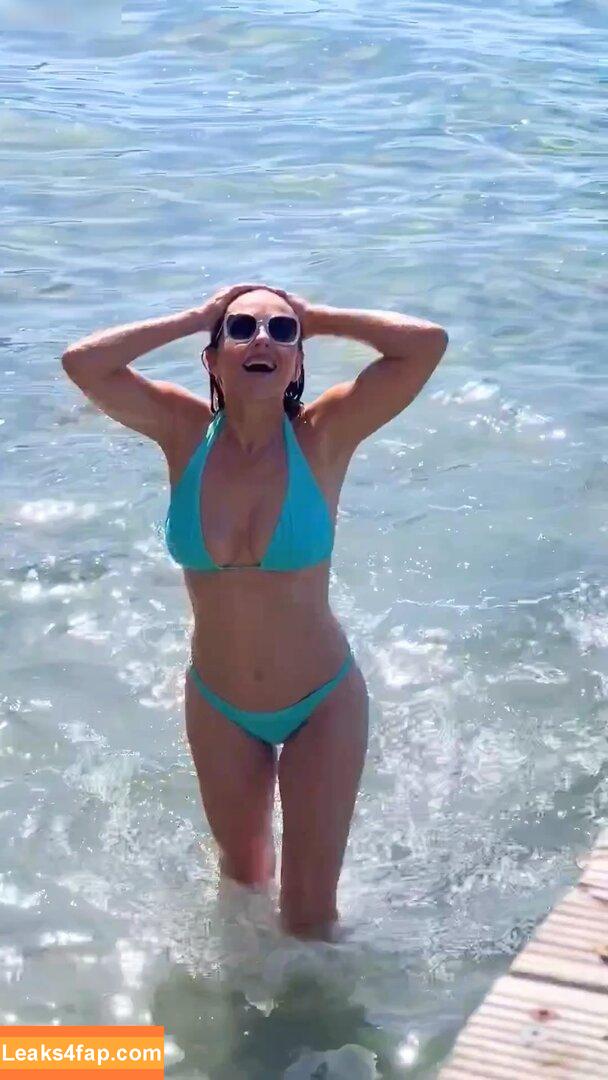Elizabeth Jane Hurley / ElizabethHurley / elizabethhurleybeach leaked photo photo #0105