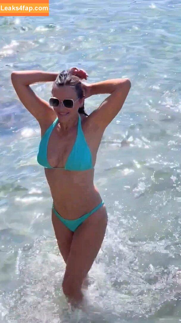 Elizabeth Jane Hurley / ElizabethHurley / elizabethhurleybeach leaked photo photo #0106