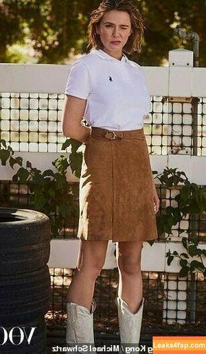 Elizabeth Olsen photo #0191