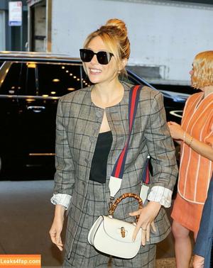 Elizabeth Olsen photo #0518