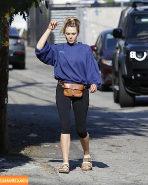 Elizabeth Olsen photo #0537