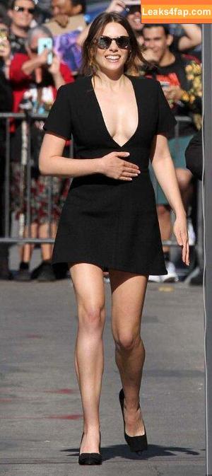 Elizabeth Olsen photo #0563