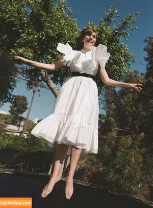 Elizabeth Olsen photo #0574