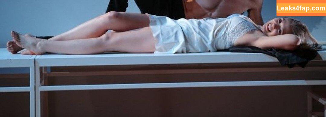 Elizabeth Olsen / elizabetholsendaily / lizabeth_olsen leaked photo photo #1266