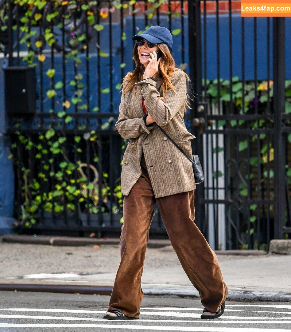 Elizabeth Olsen / elizabetholsendaily / lizabeth_olsen leaked photo photo #1443