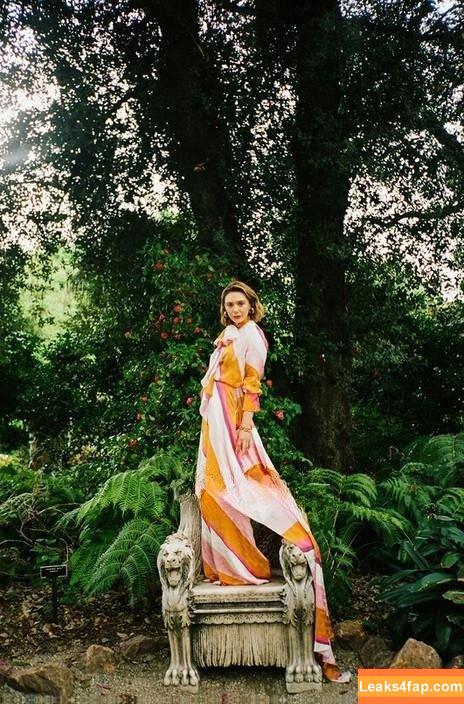 Elizabeth Olsen / elizabetholsendaily / lizabeth_olsen leaked photo photo #1561