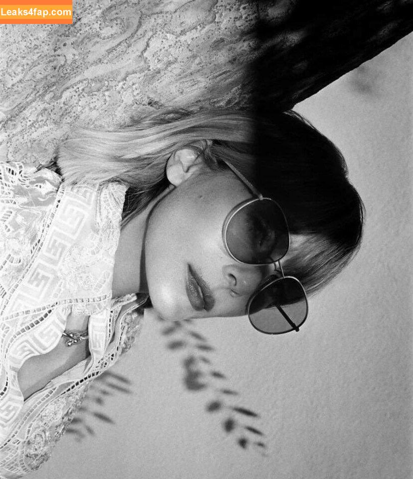 Elizabeth Olsen / elizabetholsendaily / lizabeth_olsen leaked photo photo #1594