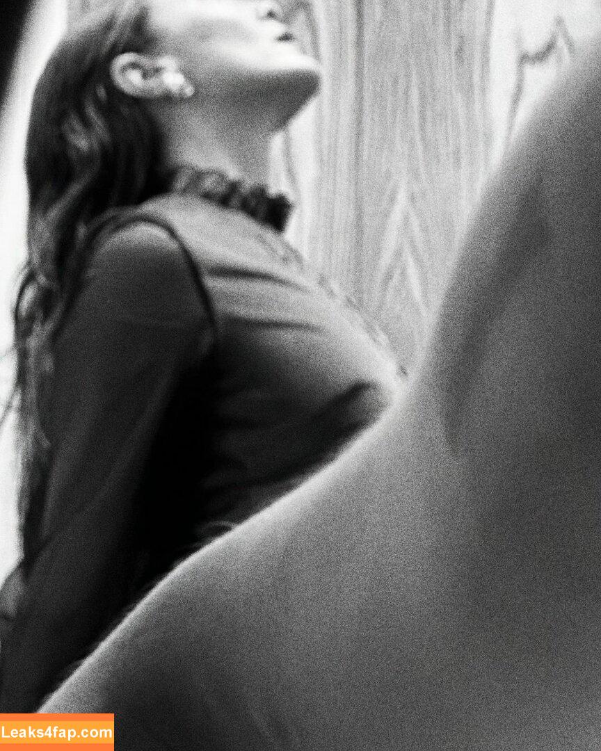 Elizabeth Olsen / elizabetholsendaily / lizabeth_olsen leaked photo photo #1803