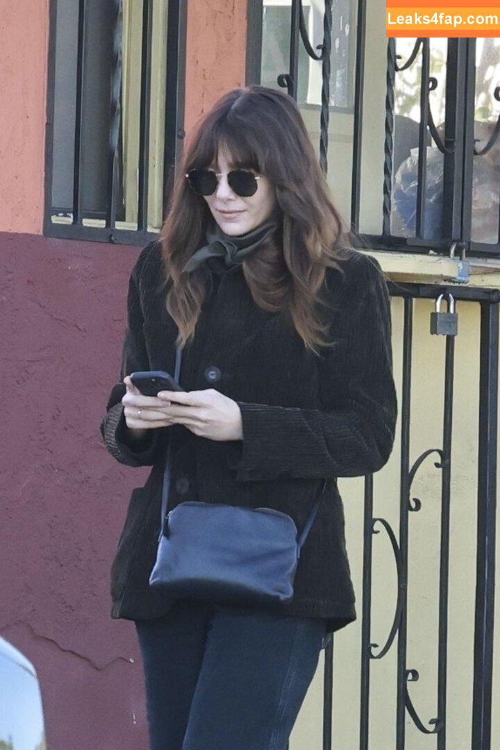 Elizabeth Olsen / elizabetholsendaily / lizabeth_olsen leaked photo photo #1956