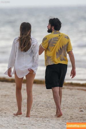 Elizabeth Olsen photo #1066