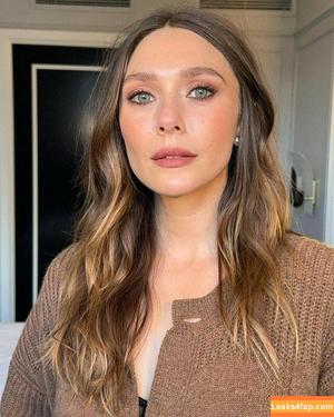 Elizabeth Olsen photo #1402