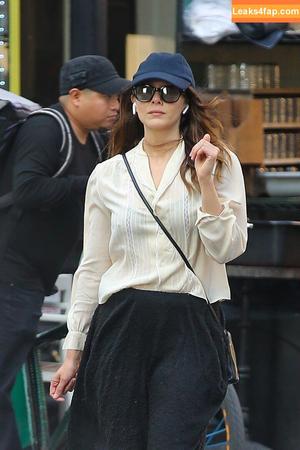 Elizabeth Olsen photo #1724