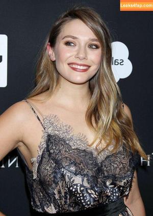 Elizabeth Olsen photo #1811