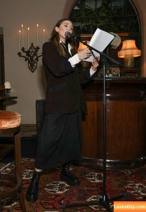 Elizabeth Olsen photo #1832