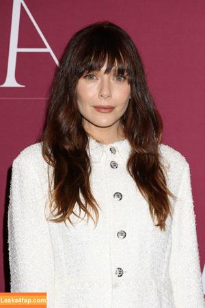 Elizabeth Olsen photo #2009