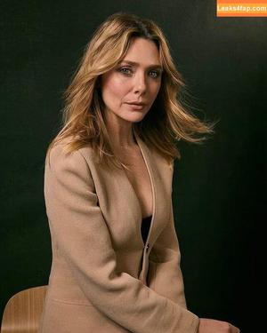 Elizabeth Olsen photo #2096