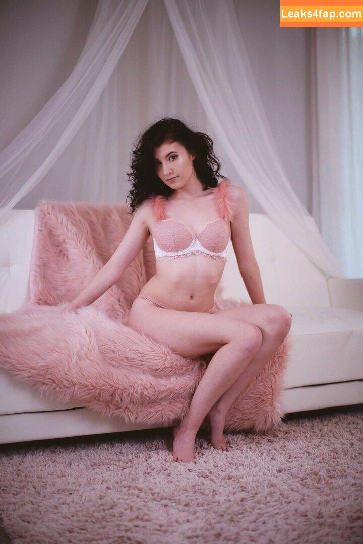 Elizabeth Reed / KawaiiiKitten / KawaiiiKitty / elizabethreed / hi_its_elizabeth_reed leaked photo photo #0100