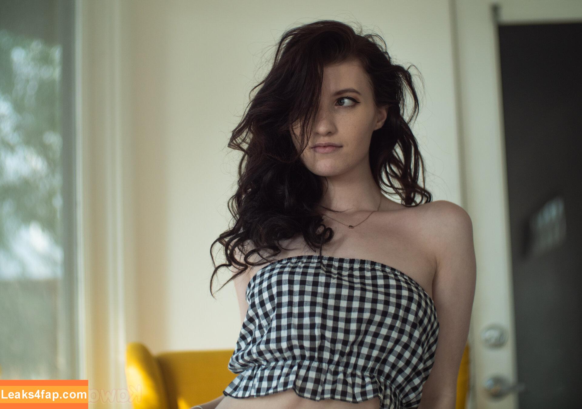 Elizabeth Reed / KawaiiiKitten / KawaiiiKitty / elizabethreed / hi_its_elizabeth_reed leaked photo photo #0583