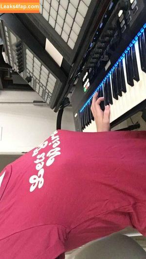 Elizabeth Reed photo #0428