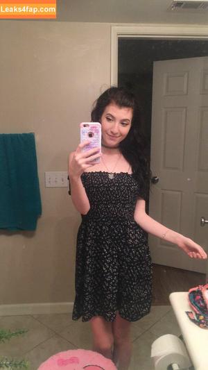 Elizabeth Reed photo #0457