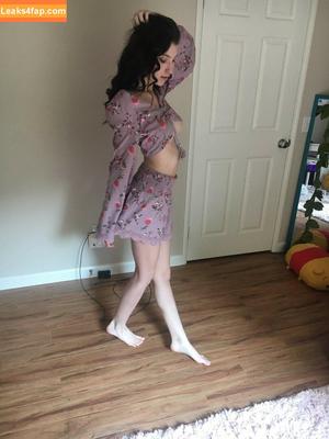 Elizabeth Reed photo #0495