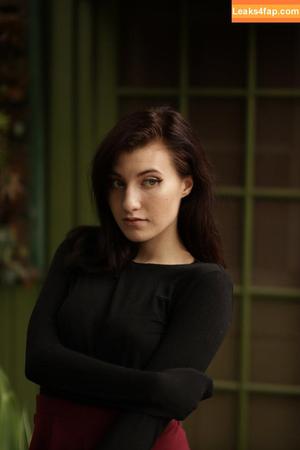 Elizabeth Reed photo #0667