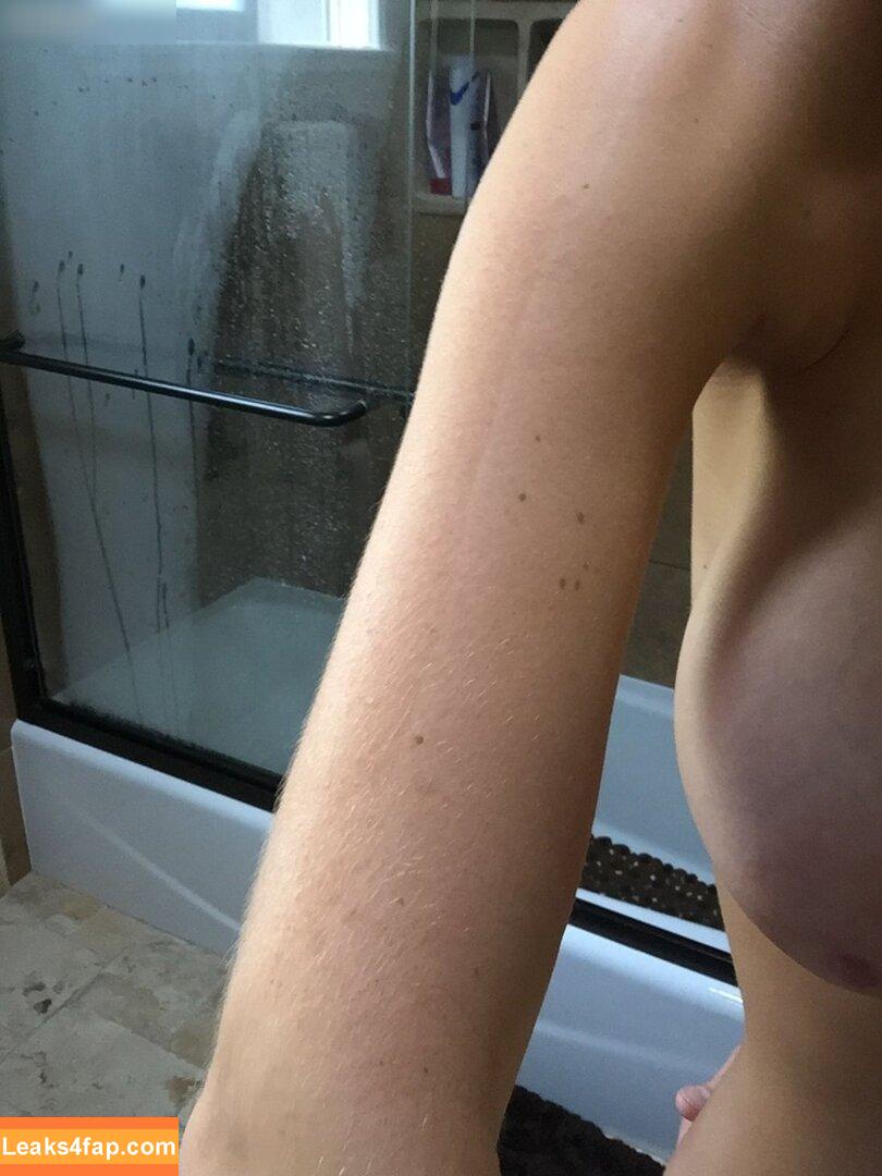 Elizabeth Turner / elizTurner92 / elizabethcturner leaked photo photo #0292