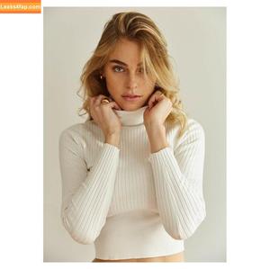 Elizabeth Turner photo #0027