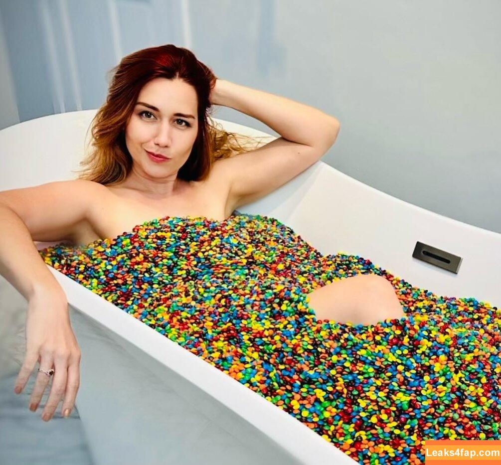 Elizabeth Zharoff / thecharismaticvoice leaked photo photo #0099