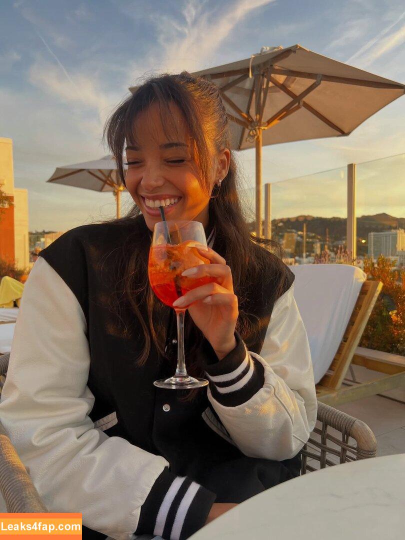 Ella Balinska / ellabalinska leaked photo photo #0401