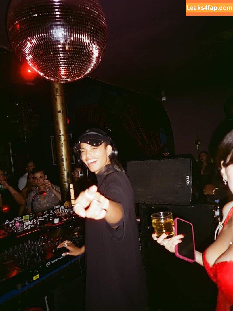 Ella Balinska / ellabalinska leaked photo photo #0402