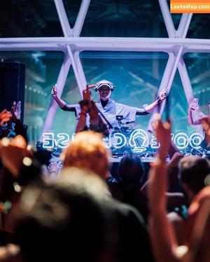 Ella Balinska photo #0418