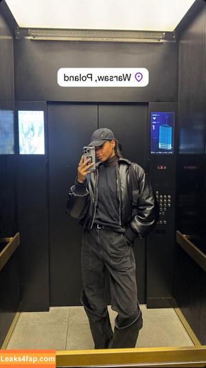 Ella Balinska photo #0420