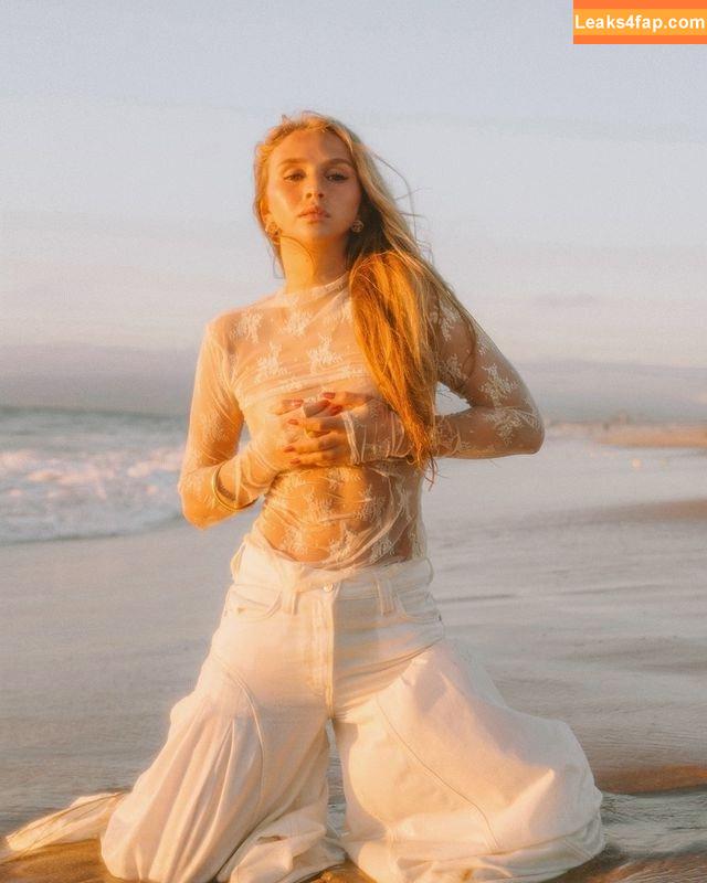 Ella Horan / ellhoran / https: / official_ella leaked photo photo #0166