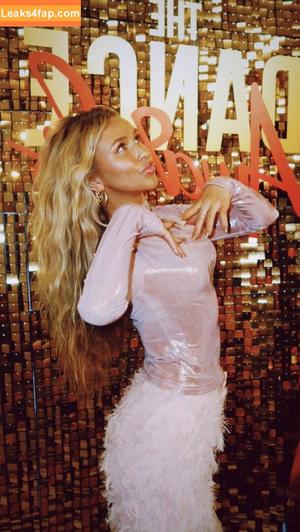 Ella Horan photo #0157