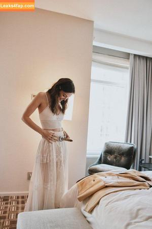 Ella Hunt photo #0227