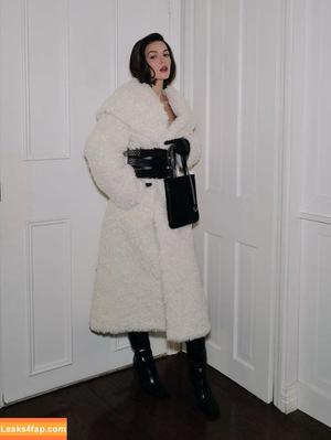 Ella Hunt photo #0243