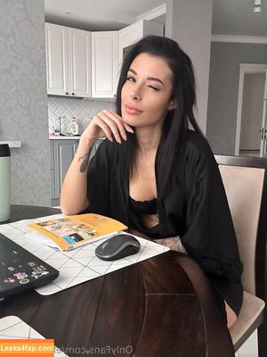 ella_malina photo #0034