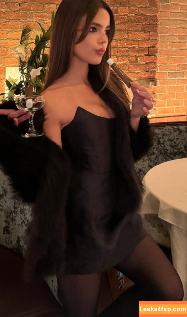 Ella Mendelsohn / ellamendelsohn leaked photo photo #0679