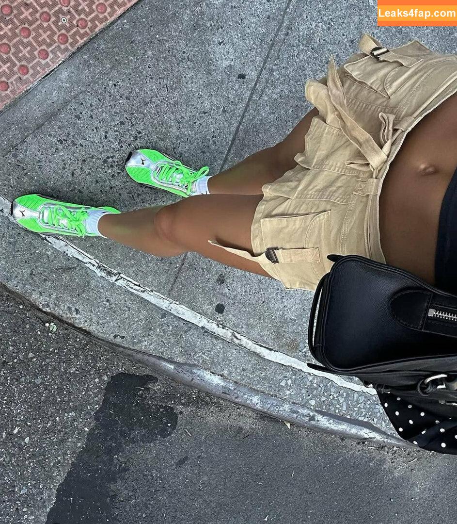 Ella Mendelsohn / ellamendelsohn leaked photo photo #1055