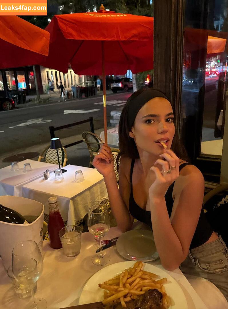 Ella Mendelsohn / ellamendelsohn leaked photo photo #1151