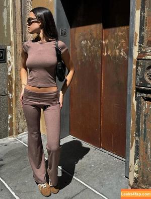 Ella Mendelsohn photo #1061